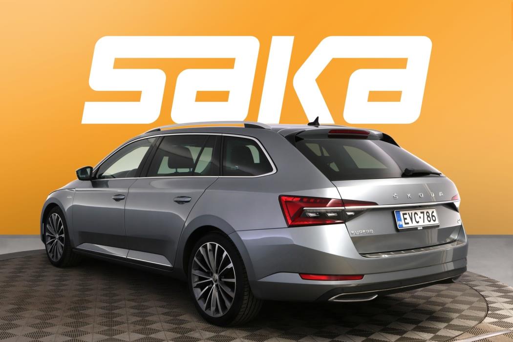 SKODA Superb 2021