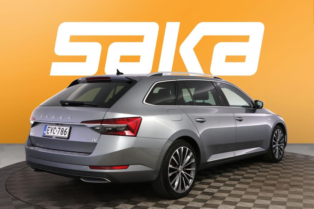 SKODA Superb 2021
