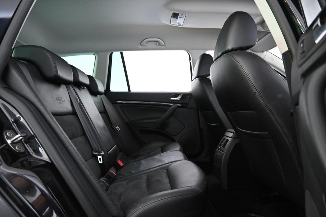 SKODA Octavia 2011