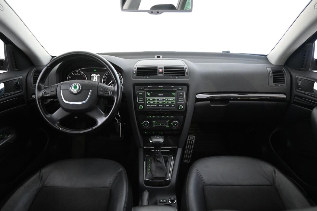 SKODA Octavia 2011