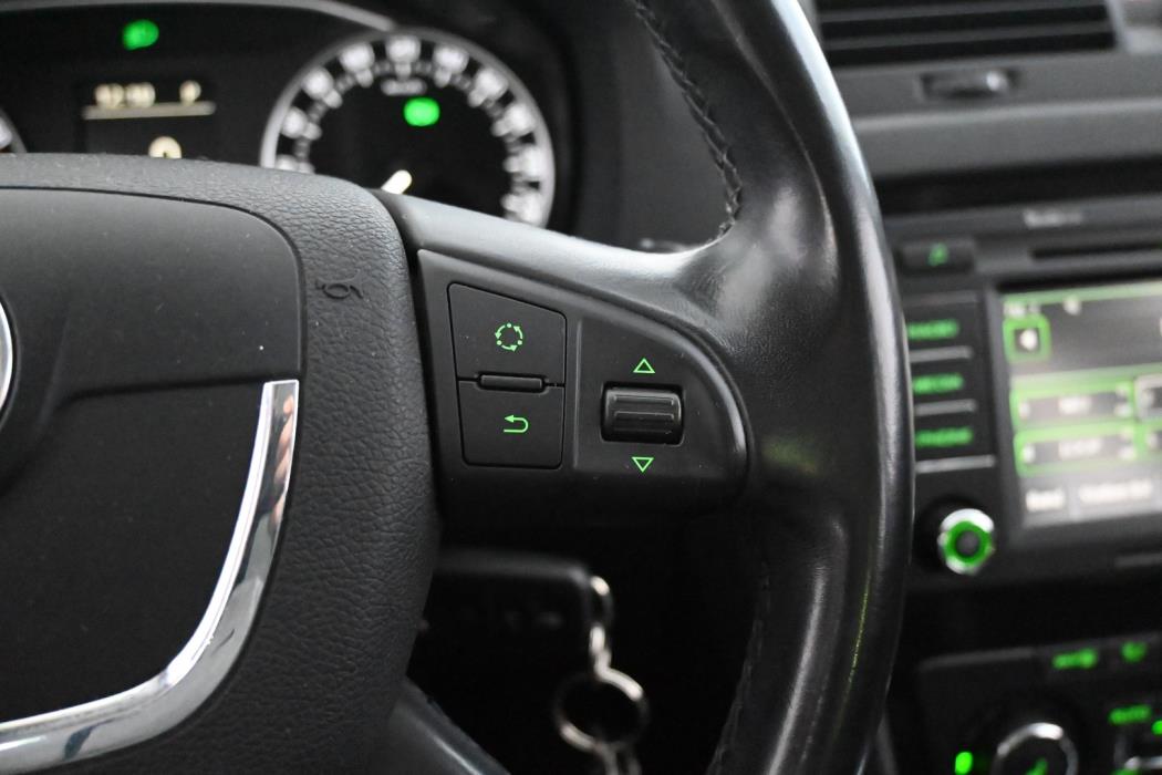 SKODA Octavia 2011