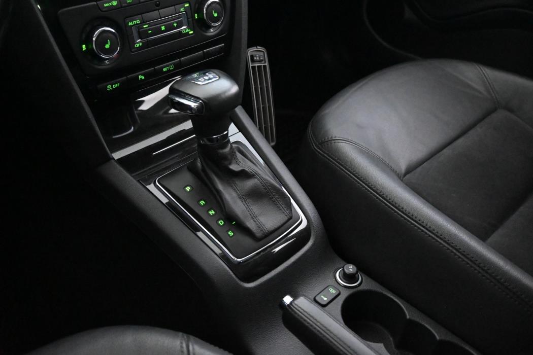 SKODA Octavia 2011