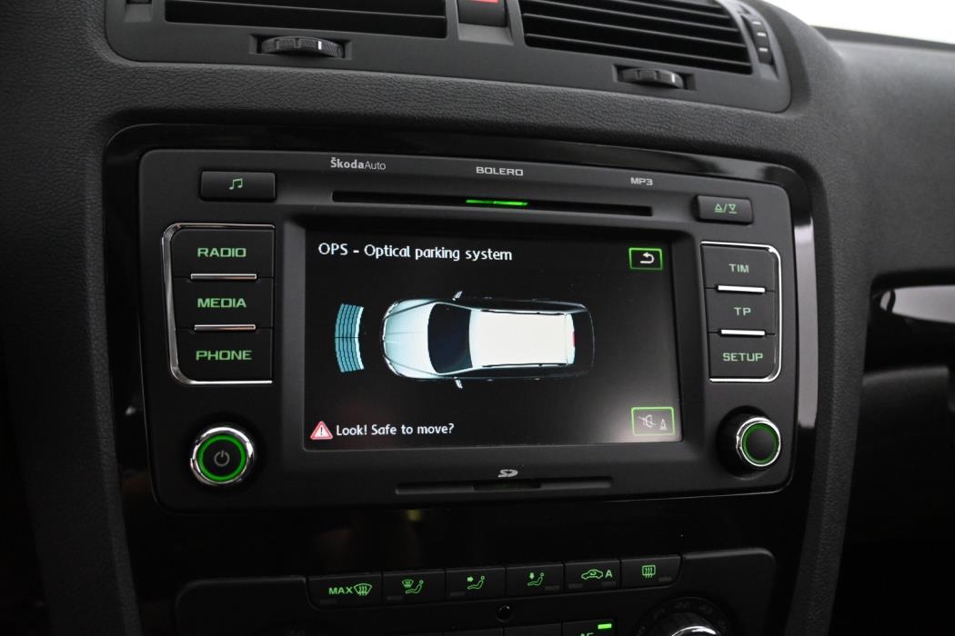 SKODA Octavia 2011