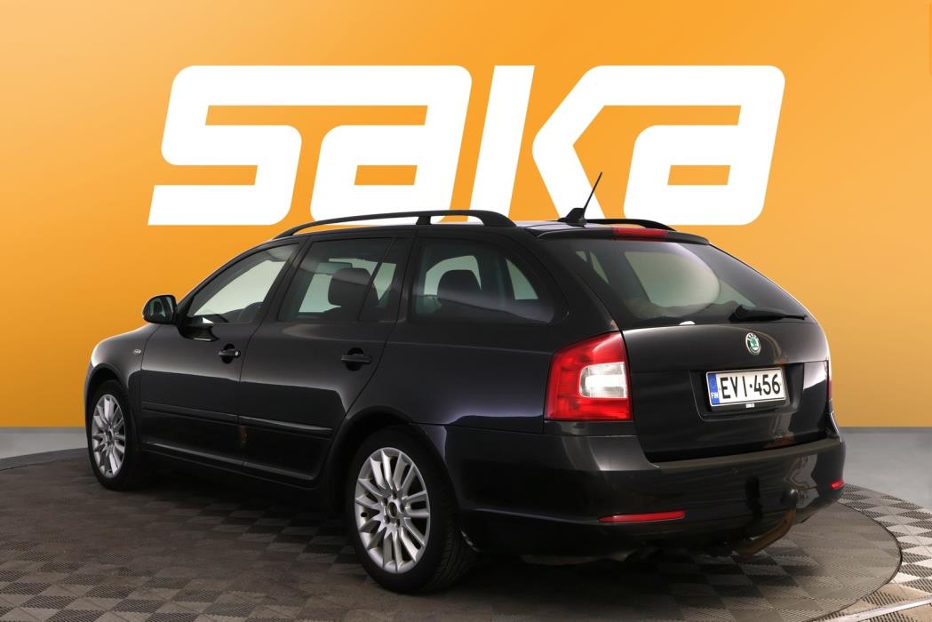 SKODA Octavia 2011