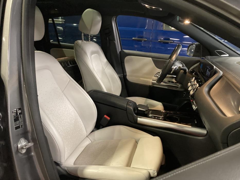 MERCEDES-BENZ EQA 2021