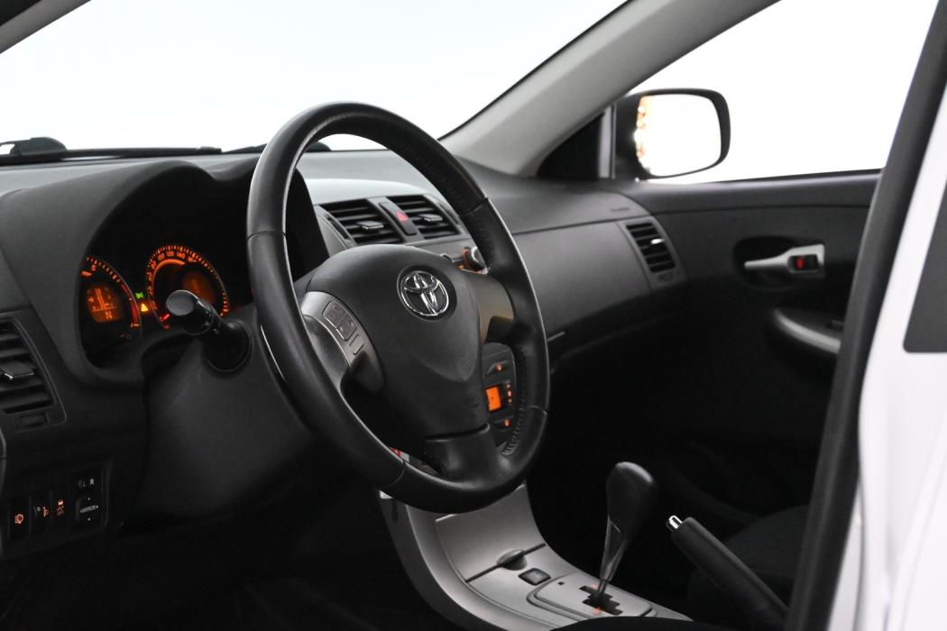 TOYOTA Corolla 2009
