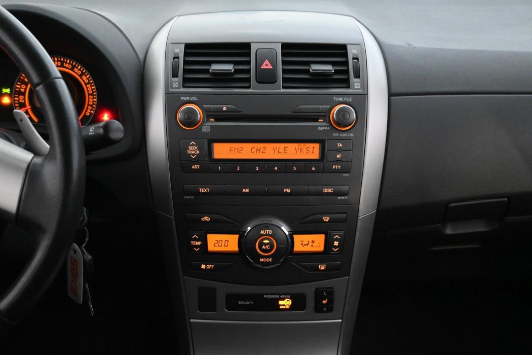 TOYOTA Corolla 2009