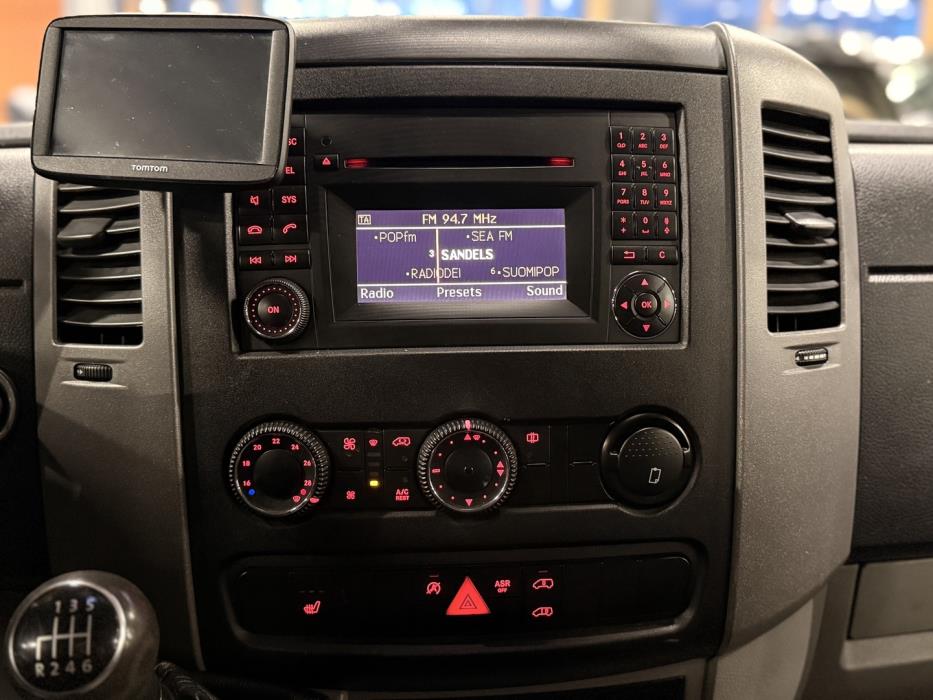 VOLKSWAGEN Crafter 2013