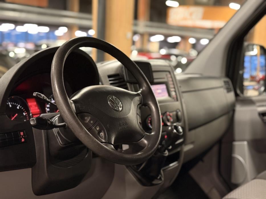 VOLKSWAGEN Crafter 2013