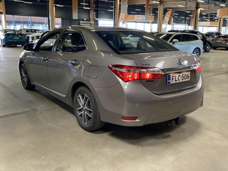 TOYOTA Corolla 2014