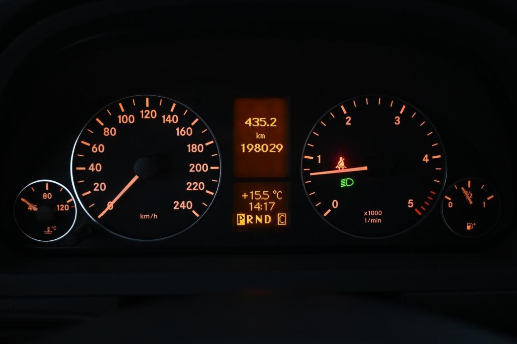 MERCEDES-BENZ A 2005