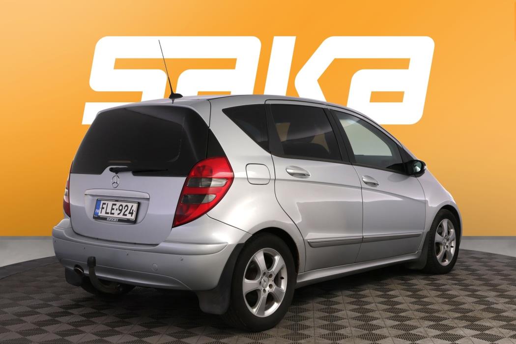 MERCEDES-BENZ A 2005