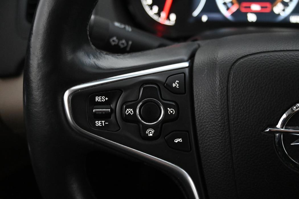 OPEL Insignia 2014