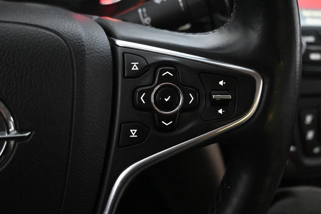 OPEL Insignia 2014