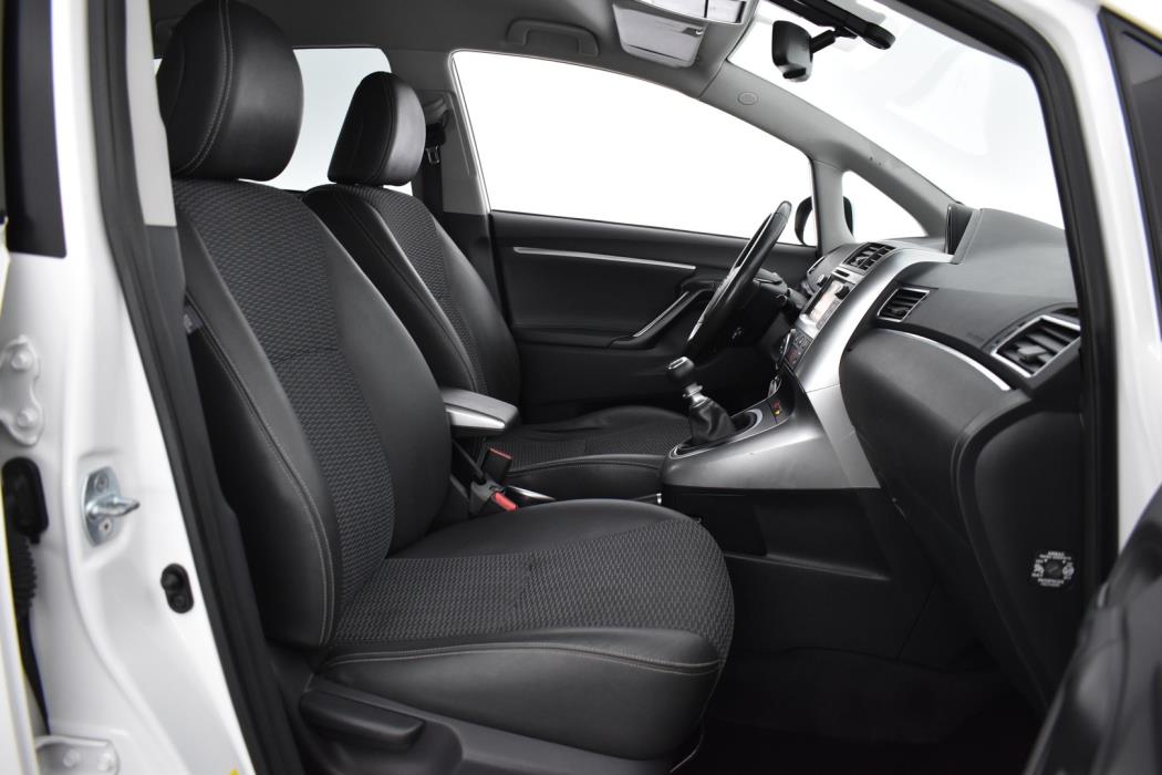 TOYOTA Verso 2015