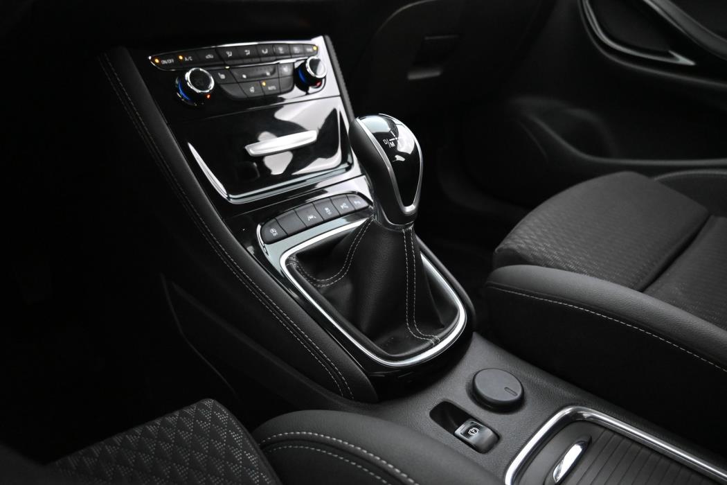 OPEL Astra 2017