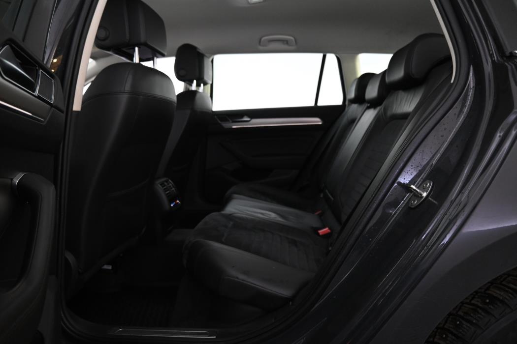 VOLKSWAGEN Passat 2017