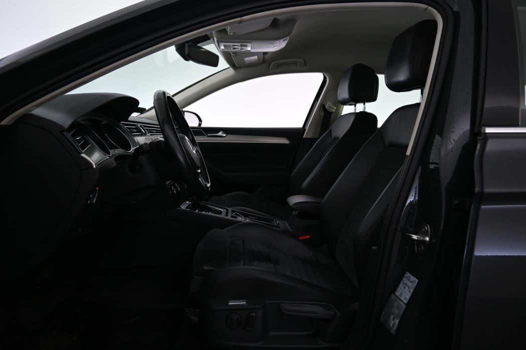 VOLKSWAGEN Passat 2017