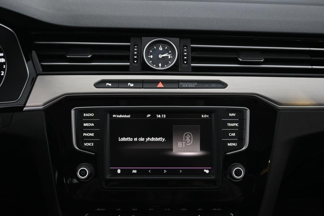 VOLKSWAGEN Passat 2017