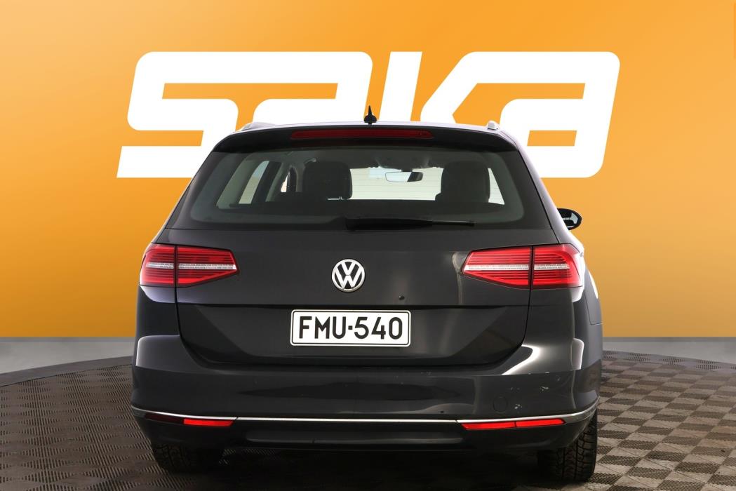 VOLKSWAGEN Passat 2017