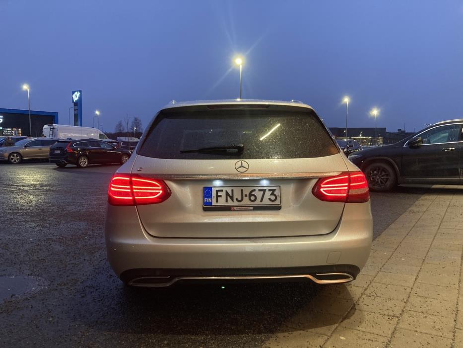 MERCEDES-BENZ C 2015