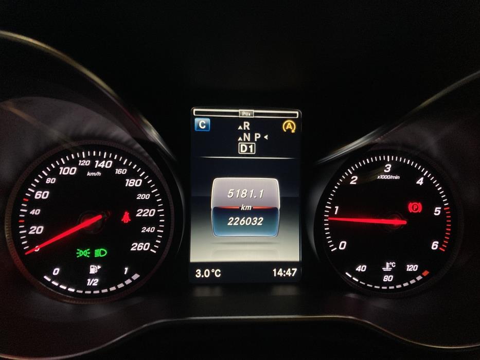 MERCEDES-BENZ C 2015