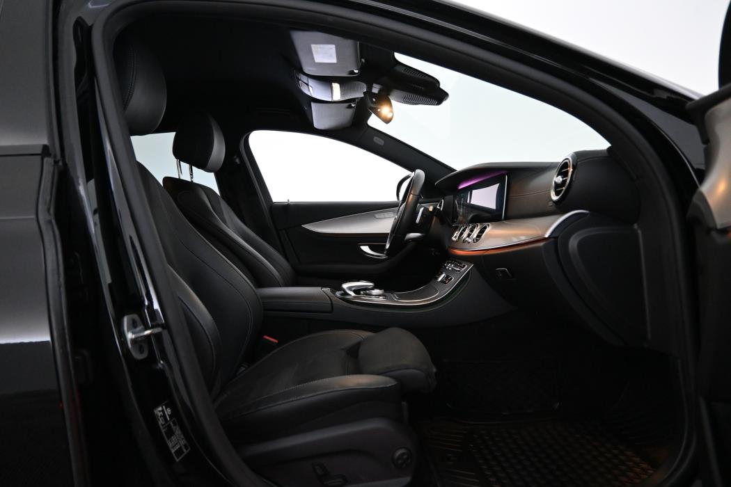 MERCEDES-BENZ E 2019