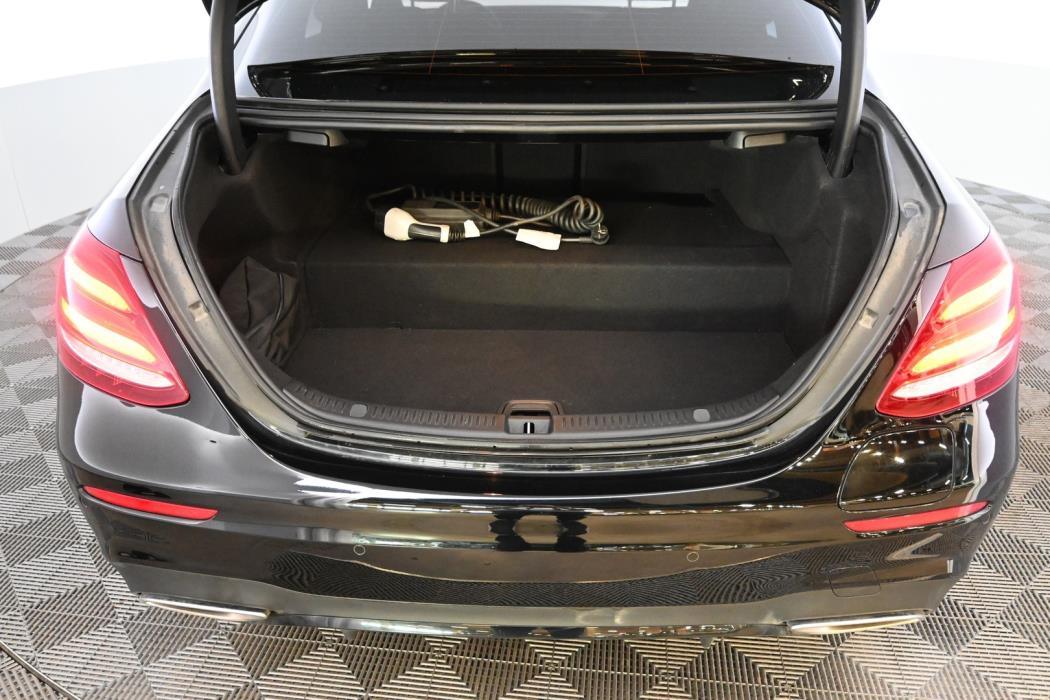 MERCEDES-BENZ E 2019