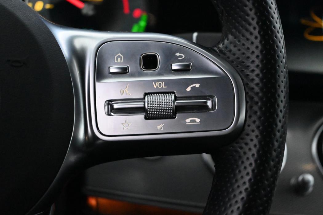 MERCEDES-BENZ E 2019