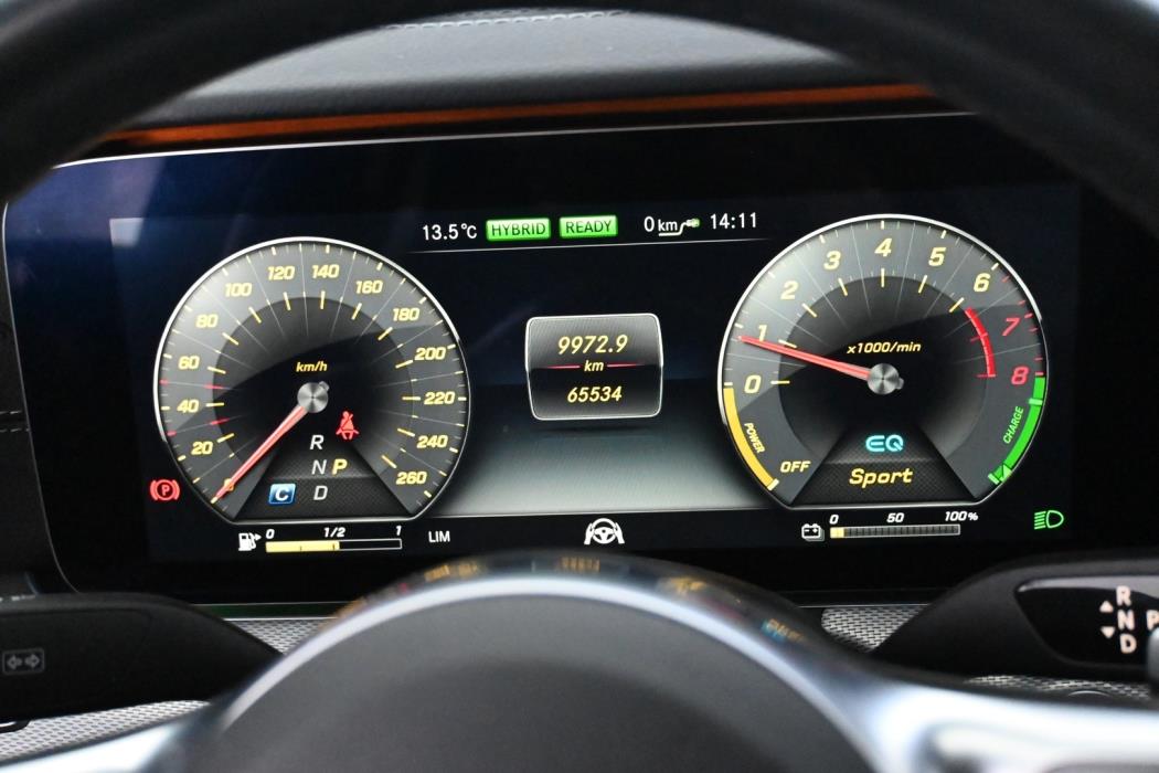 MERCEDES-BENZ E 2019