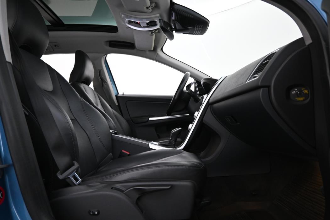 VOLVO XC60 2016