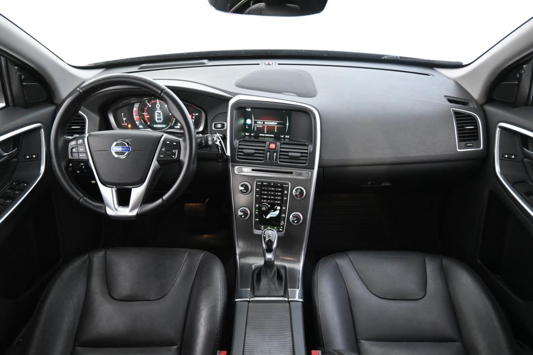 VOLVO XC60 2016