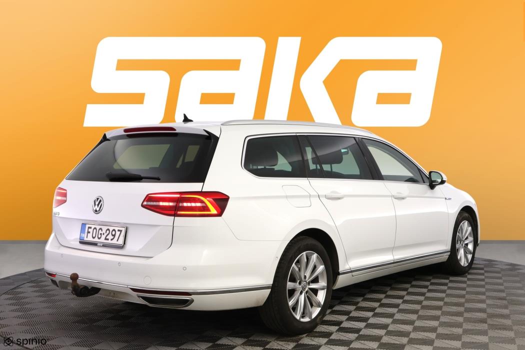 VOLKSWAGEN Passat 2017