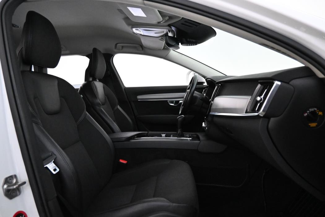 VOLVO V90 Cross Country 2017
