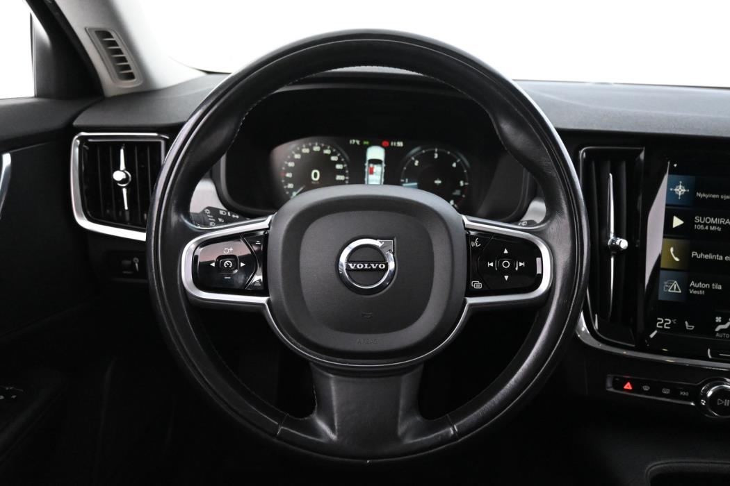VOLVO V90 Cross Country 2017
