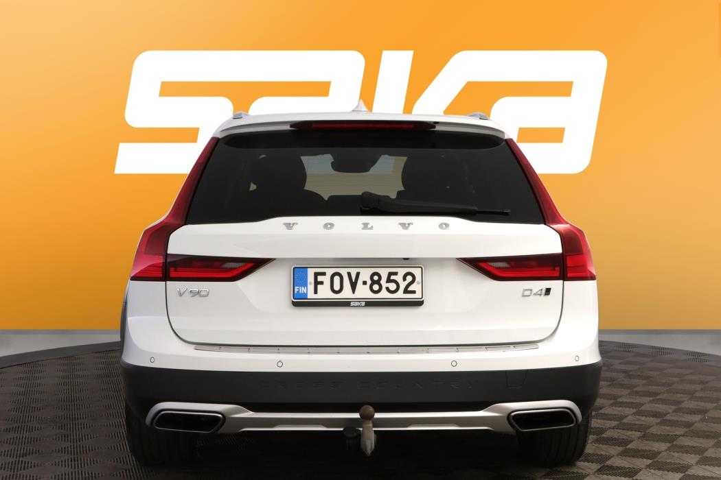 VOLVO V90 Cross Country 2017