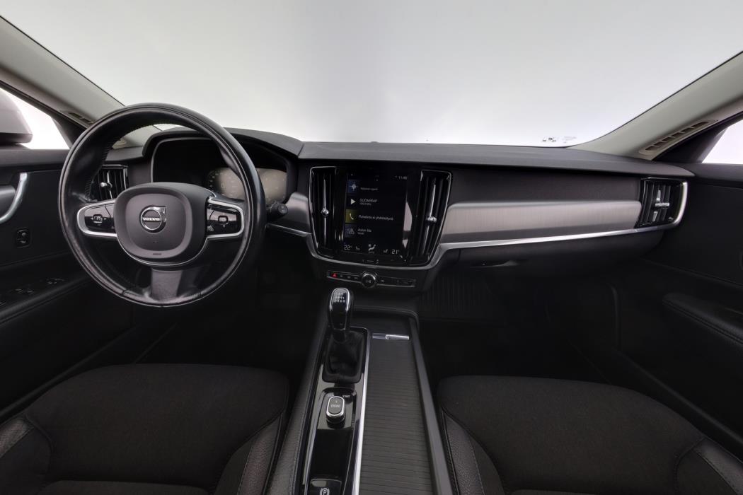 VOLVO V90 Cross Country 2017