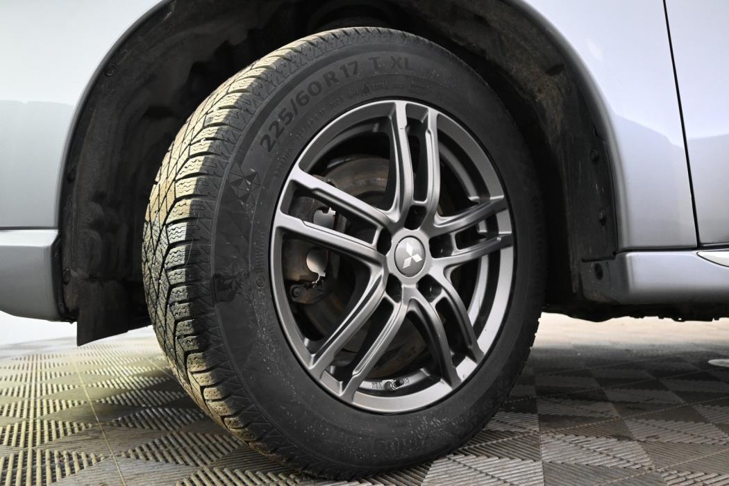 MITSUBISHI Outlander PHEV 2019