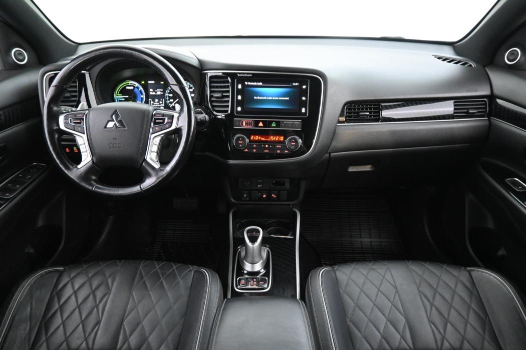 MITSUBISHI Outlander PHEV 2019