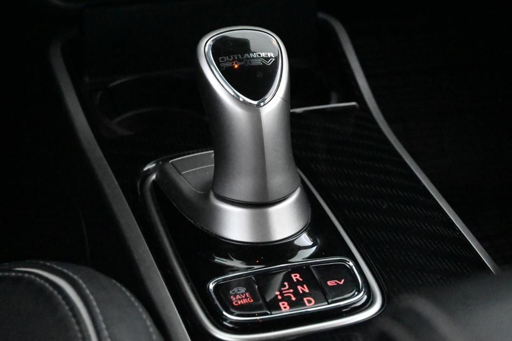 MITSUBISHI Outlander PHEV 2019