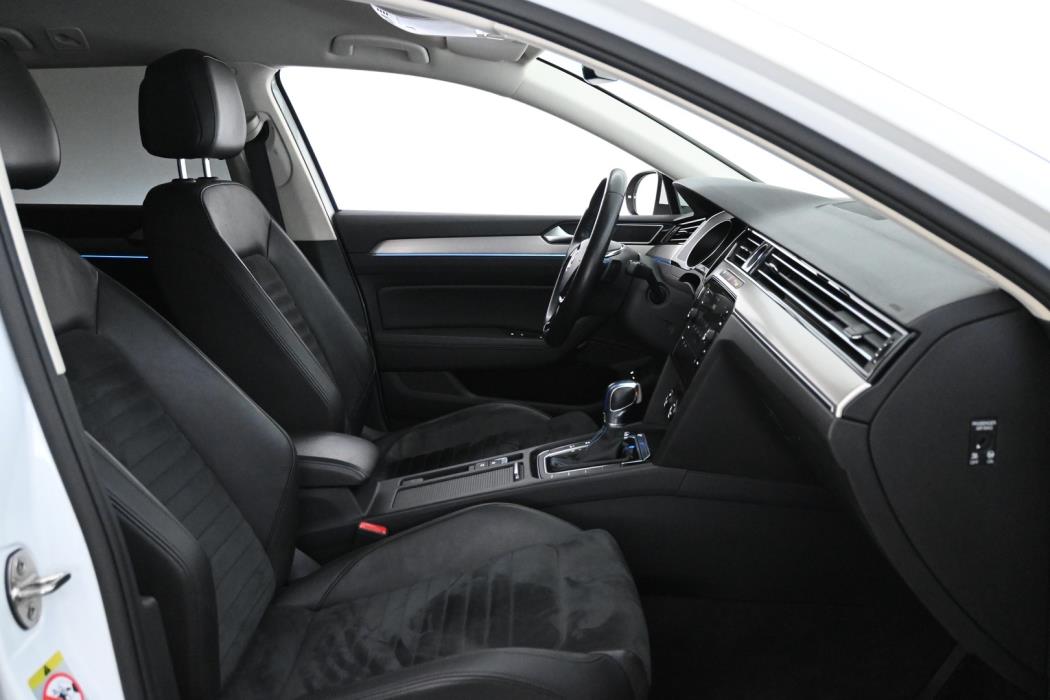 VOLKSWAGEN Passat 2018