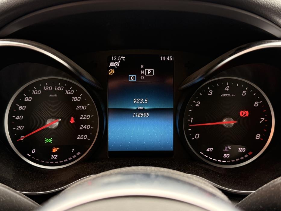 MERCEDES-BENZ C 2020