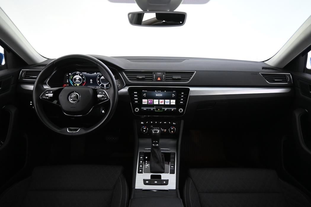SKODA Superb 2021