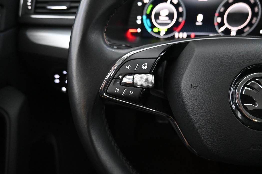 SKODA Superb 2021