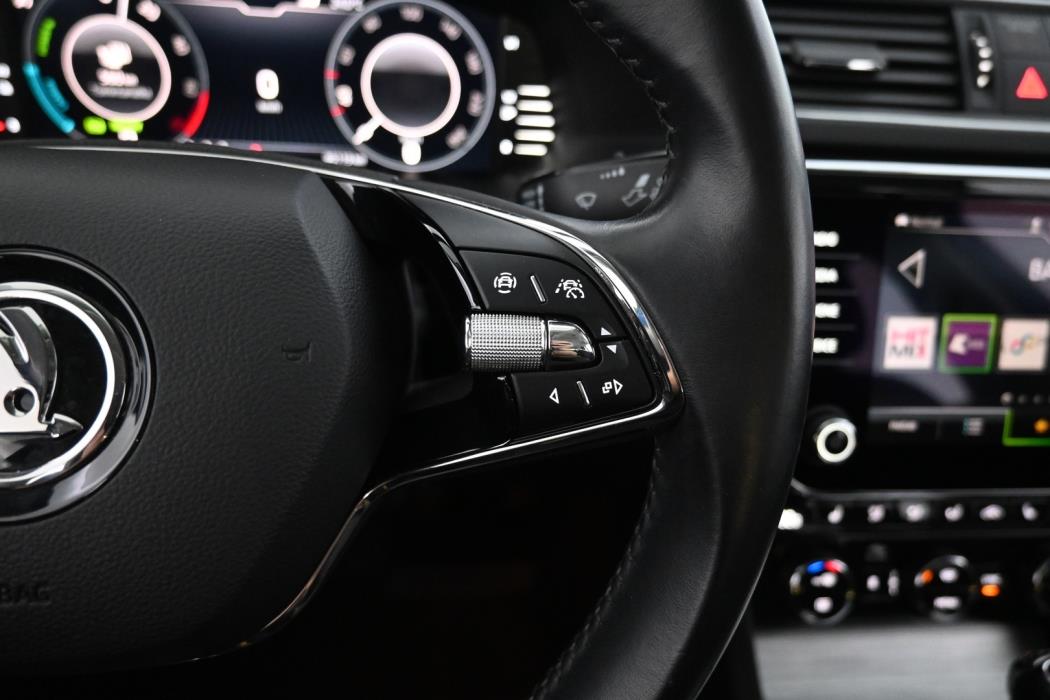 SKODA Superb 2021