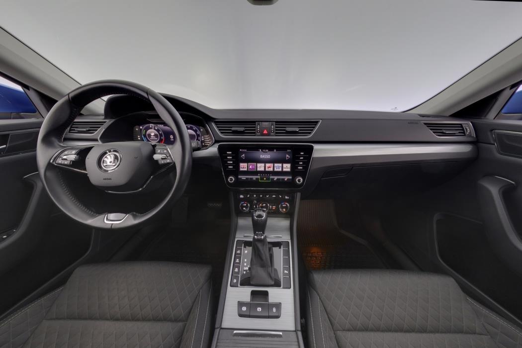 SKODA Superb 2021
