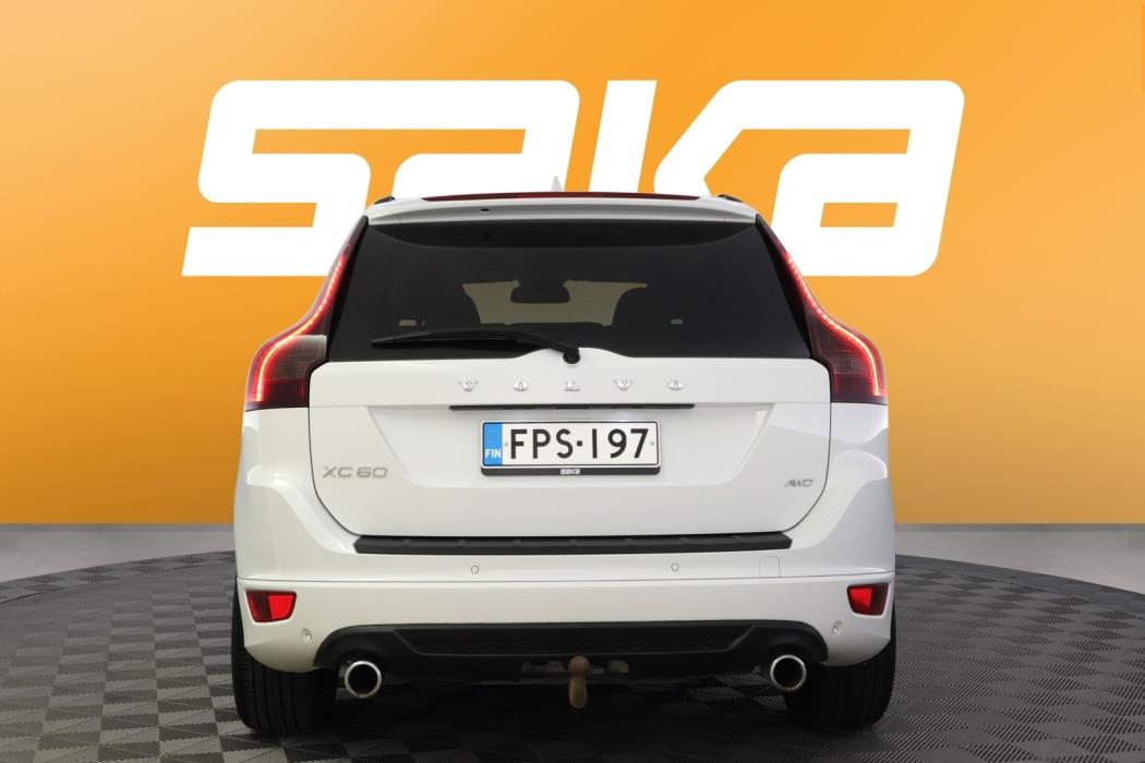 VOLVO XC60 2011