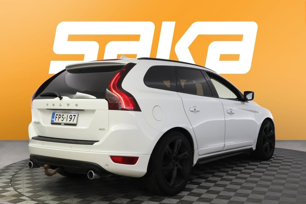 VOLVO XC60 2011