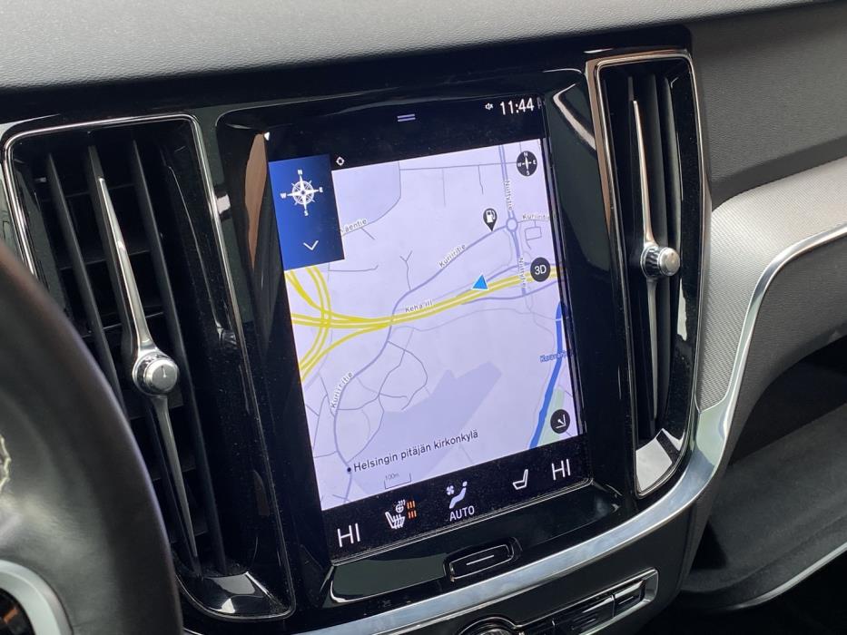 VOLVO V60 2021