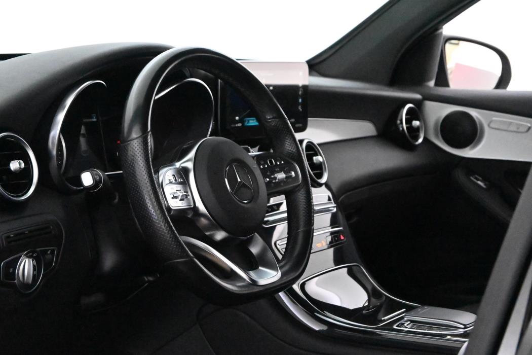 MERCEDES-BENZ GLC 2021